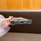 Magnetische Handyhülle mit Glitzerlinse und Ständer